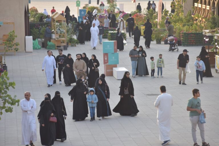 فيديو|-مبادرات-لتشجيع-المنتجات-المحلية-في-”سوق-المزارعين“-بالقطيف