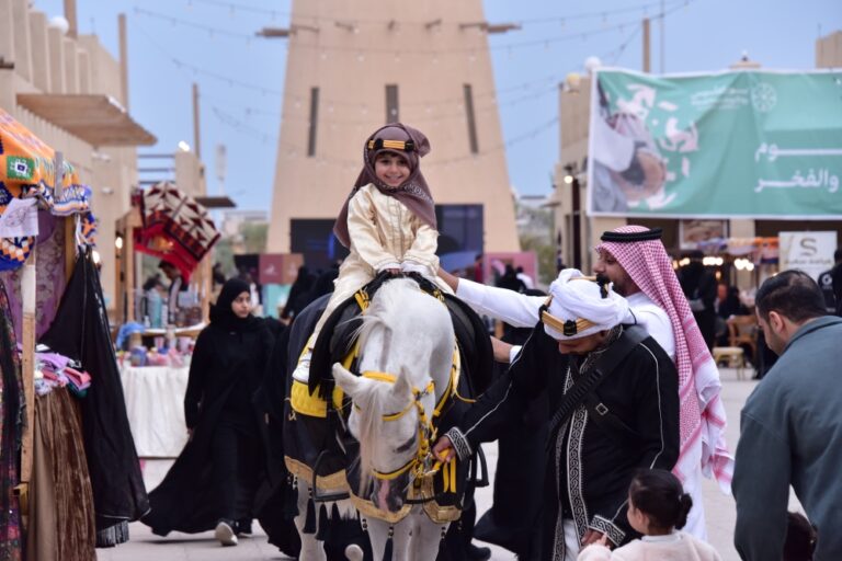 فيديو|-فعاليات-ليالي-التأسيس-في-الرامس-تستقطب-أكثر-من-25-ألف-زائر