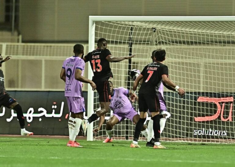 دوري-روشن:-الخلود-ينتفض-ويقلب-الطاولة-على-الرياض-بثلاثية